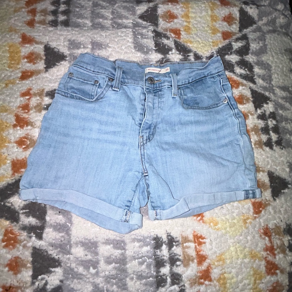 Levi Strauss women’s size 28 jean shorts